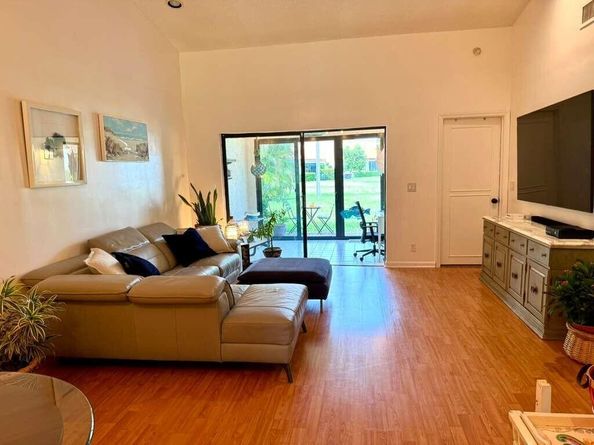 45 Centennial Court, Deerfield Beach FL 33442