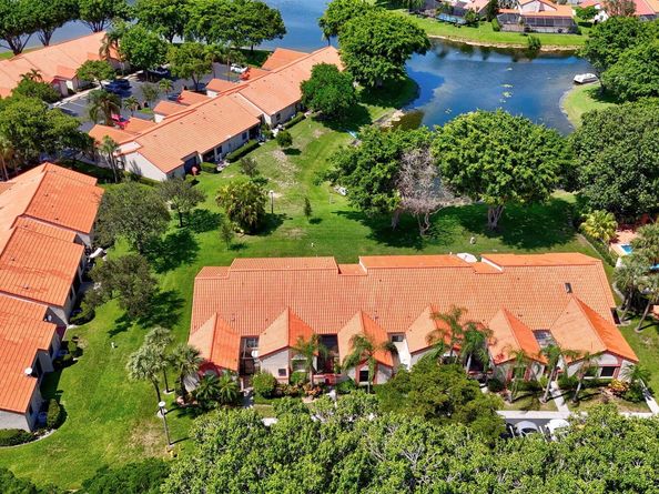 45 Centennial Court, Deerfield Beach FL 33442