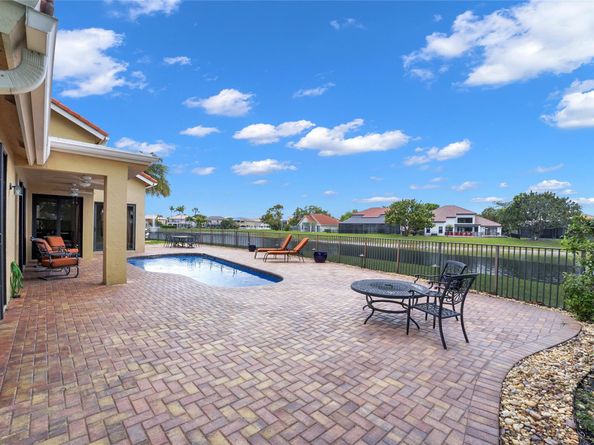 22280 Tupelo Pl, Boca Raton FL 33428