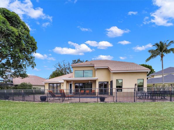 22280 Tupelo Pl, Boca Raton FL 33428