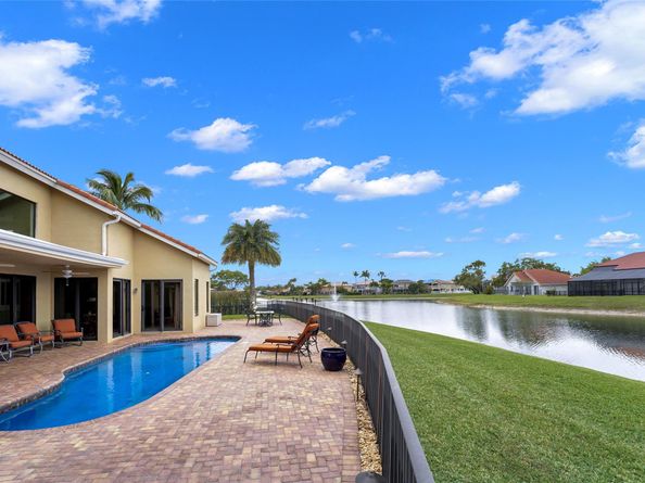 22280 Tupelo Pl, Boca Raton FL 33428