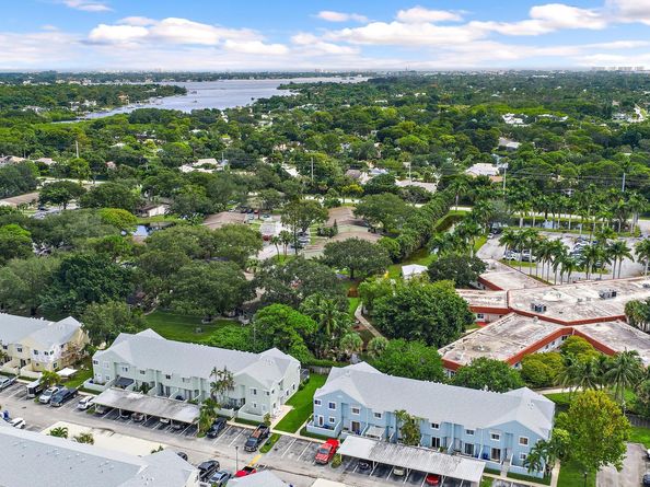 6222 Riverwalk Lane 1, Jupiter FL 33458
