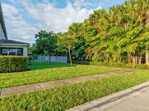 1595 Evergreen Ter, Hollywood FL 33021