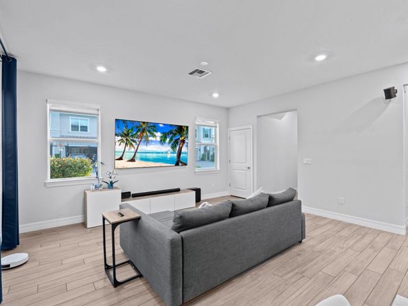 1595 Evergreen Ter, Hollywood FL 33021