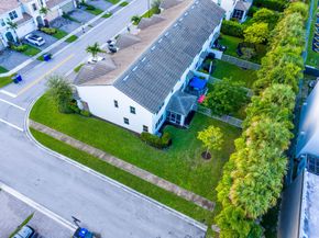 1595 Evergreen Ter, Hollywood FL 33021