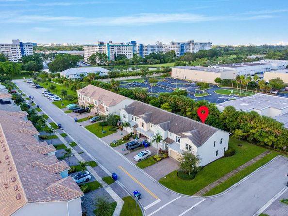 1595 Evergreen Ter, Hollywood FL 33021