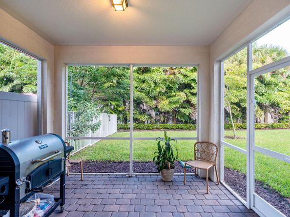 1595 Evergreen Ter, Hollywood FL 33021