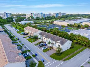1595 Evergreen Ter, Hollywood FL 33021