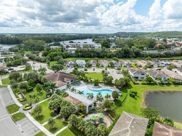 4017 Marina Way, Deerfield Beach FL 33064