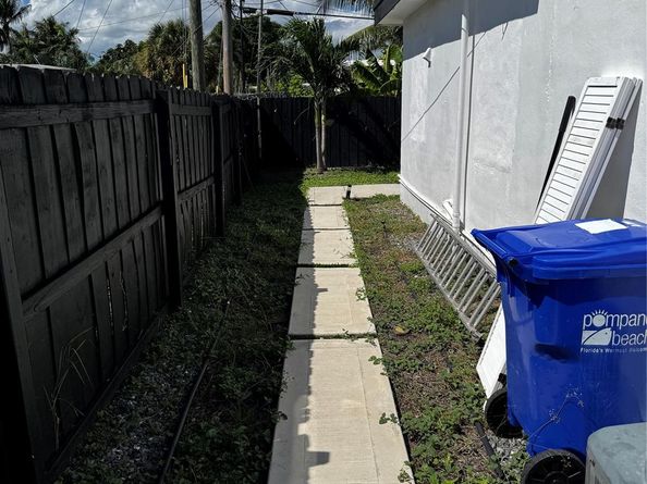 5181 NE 16th Ave, Pompano Beach FL 33064