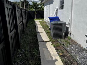 5181 NE 16th Ave, Pompano Beach FL 33064