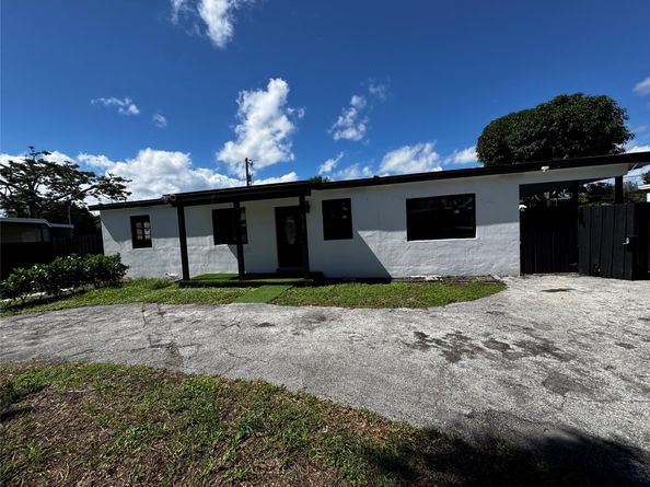 5181 NE 16th Ave, Pompano Beach FL 33064