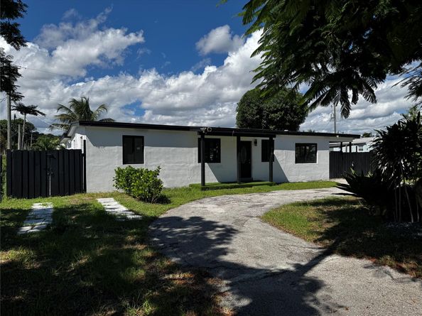 5181 NE 16th Ave, Pompano Beach FL 33064