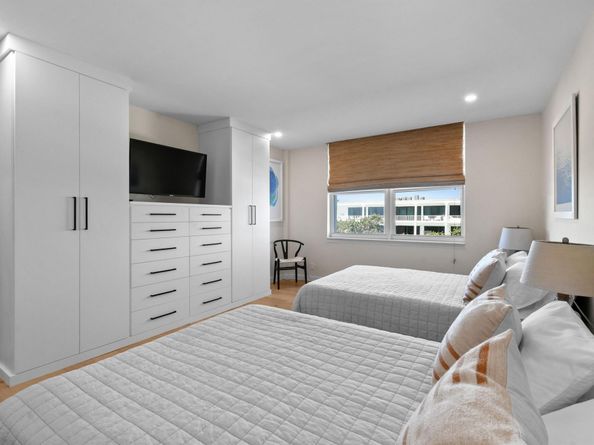 2295 S Ocean Boulevard 424, Palm Beach FL 33480