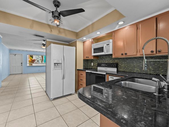 1751 S Ocean Boulevard 104, Lauderdale By The Sea FL 33062