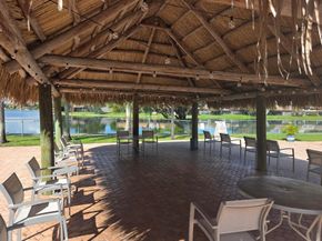 1101 Colony Point Cir 304, Pembroke Pines FL 33026