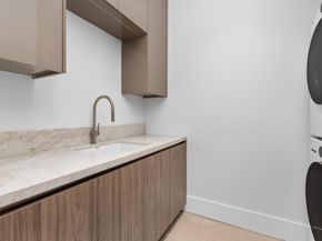 1099 NE 4th Avenue, Boca Raton FL 33432