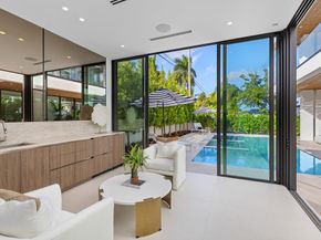 1099 NE 4th Avenue, Boca Raton FL 33432