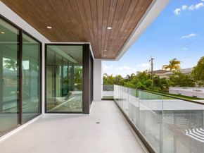 1099 NE 4th Avenue, Boca Raton FL 33432