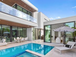 1099 NE 4th Avenue, Boca Raton FL 33432