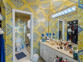 127 Peruvian Avenue 202, Palm Beach FL 33480