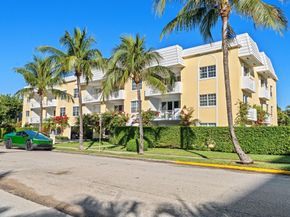127 Peruvian Avenue 202, Palm Beach FL 33480