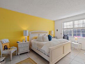 127 Peruvian Avenue 202, Palm Beach FL 33480