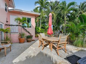 460 SE 18th Avenue, Deerfield Beach FL 33441