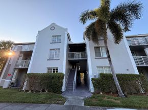 520 SW 111th Avenue 202, Pembroke Pines FL 33025