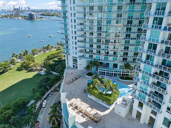 1900 N Bayshore Dr 706, Miami FL 33132