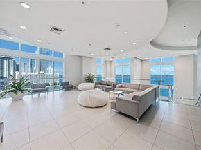 1900 N Bayshore Dr 706, Miami FL 33132