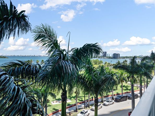 1900 N Bayshore Dr 706, Miami FL 33132