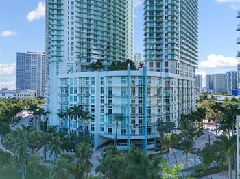 1900 N Bayshore Dr