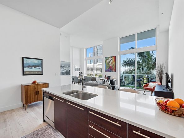 1900 N Bayshore Dr 706, Miami FL 33132