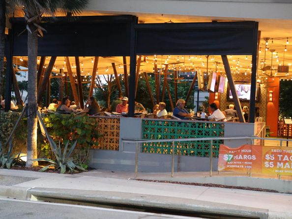 215 NE 14 Avenue, Pompano Beach FL 33060