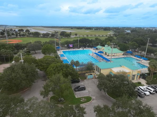 215 NE 14 Avenue, Pompano Beach FL 33060