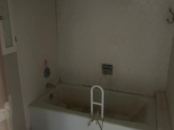 2425 Presidential Way 1203, West Palm Beach FL 33401