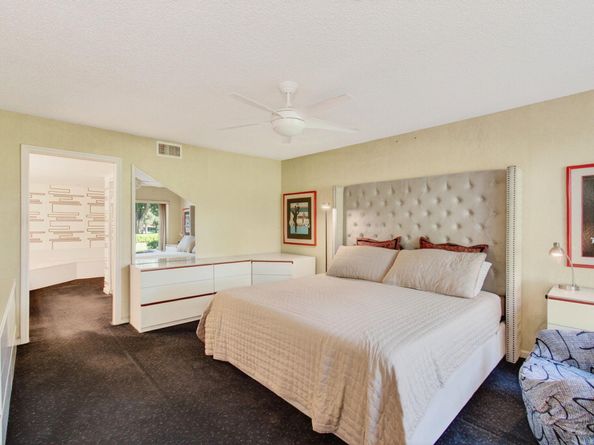 15321 Strathearn Drive 10902, Delray Beach FL 33446