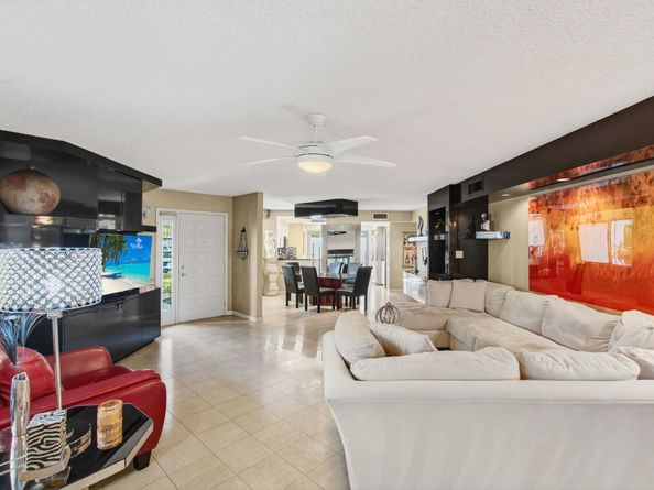 15321 Strathearn Drive 10902, Delray Beach FL 33446