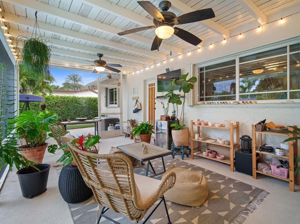 10611 NW 18th Place, Pembroke Pines FL 33026