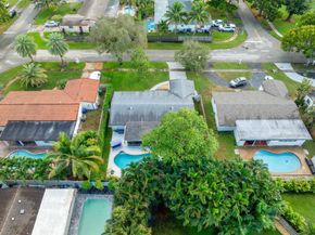 10611 NW 18th Place, Pembroke Pines FL 33026