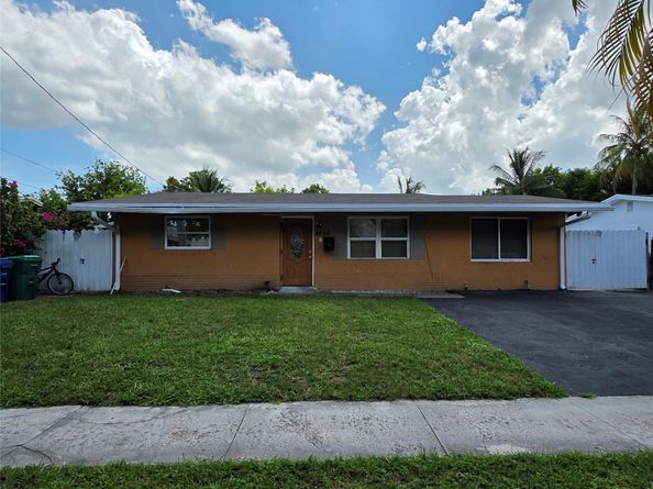 4540 NW 26th St, Lauderhill FL 33313