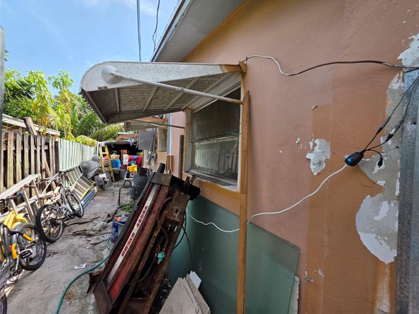 4540 NW 26th St, Lauderhill FL 33313