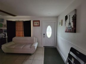 4540 NW 26th St, Lauderhill FL 33313