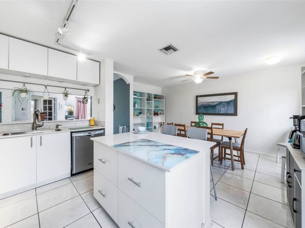 11063 NW 46th Dr, Coral Springs FL 33076