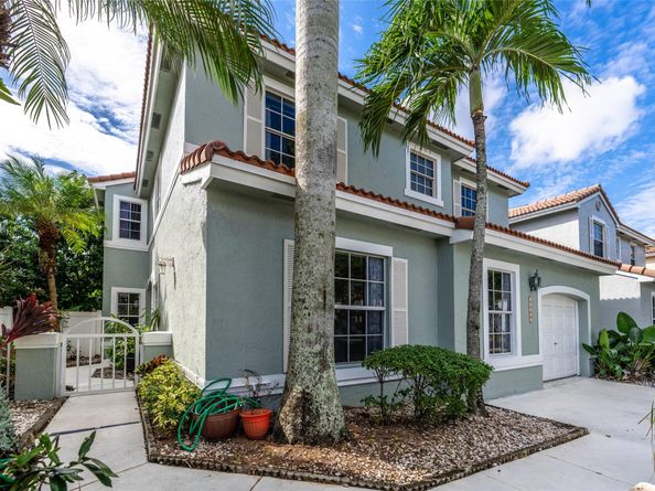 11063 NW 46th Dr, Coral Springs FL 33076