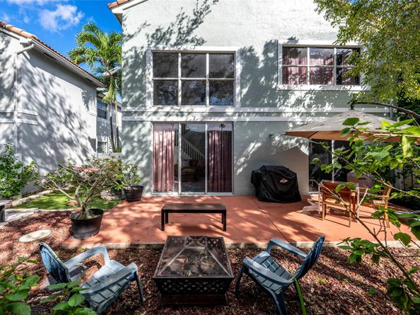 11063 NW 46th Dr, Coral Springs FL 33076