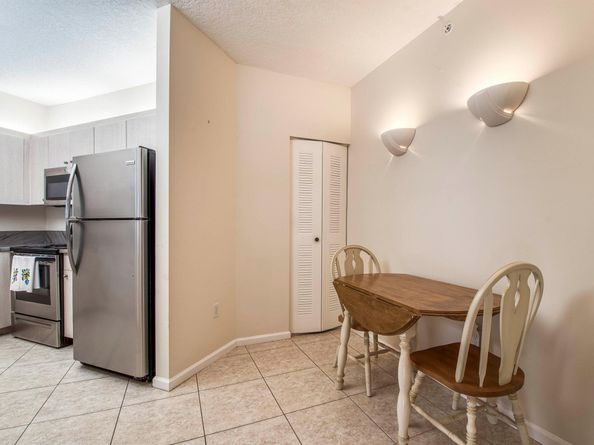 800 Uno Lago Drive 105, Juno Beach FL 33408