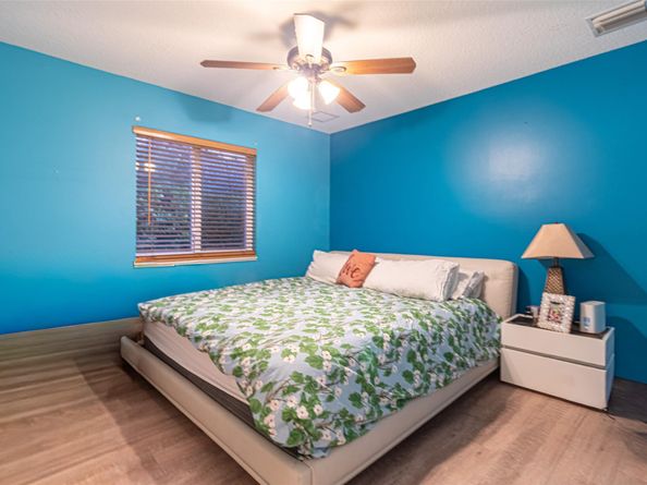 5062 Kensington Cir, Coral Springs FL 33076