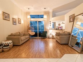 5062 Kensington Cir, Coral Springs FL 33076